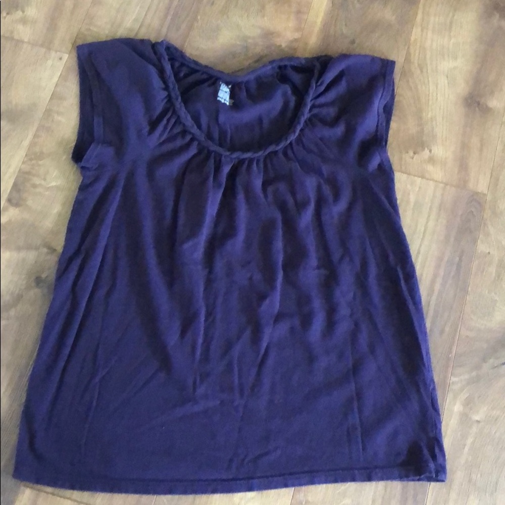 Gap top
